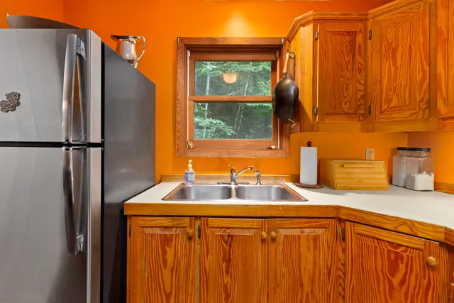 $539,000 | 352 Edwins Pond Road, Rochester, VT 05767