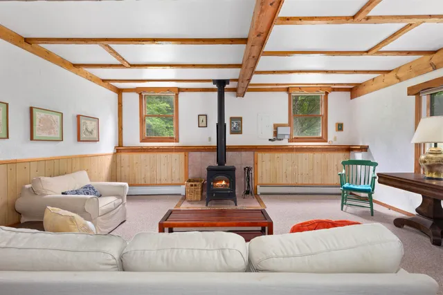 $539,000 | 352 Edwins Pond Road, Rochester, VT 05767