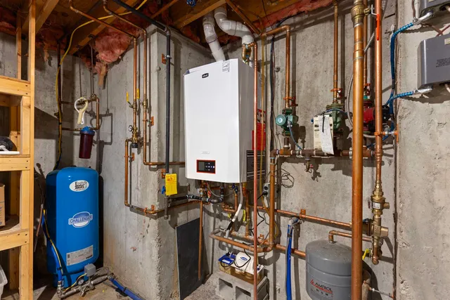 $539,000 | 352 Edwins Pond Road, Rochester, VT 05767