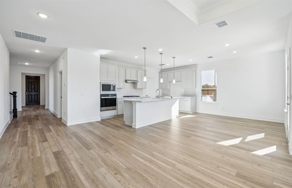 829 Norfolk Lane Godley, TX 76044 - Photo 8 of 21 Beautiful flooring throughout