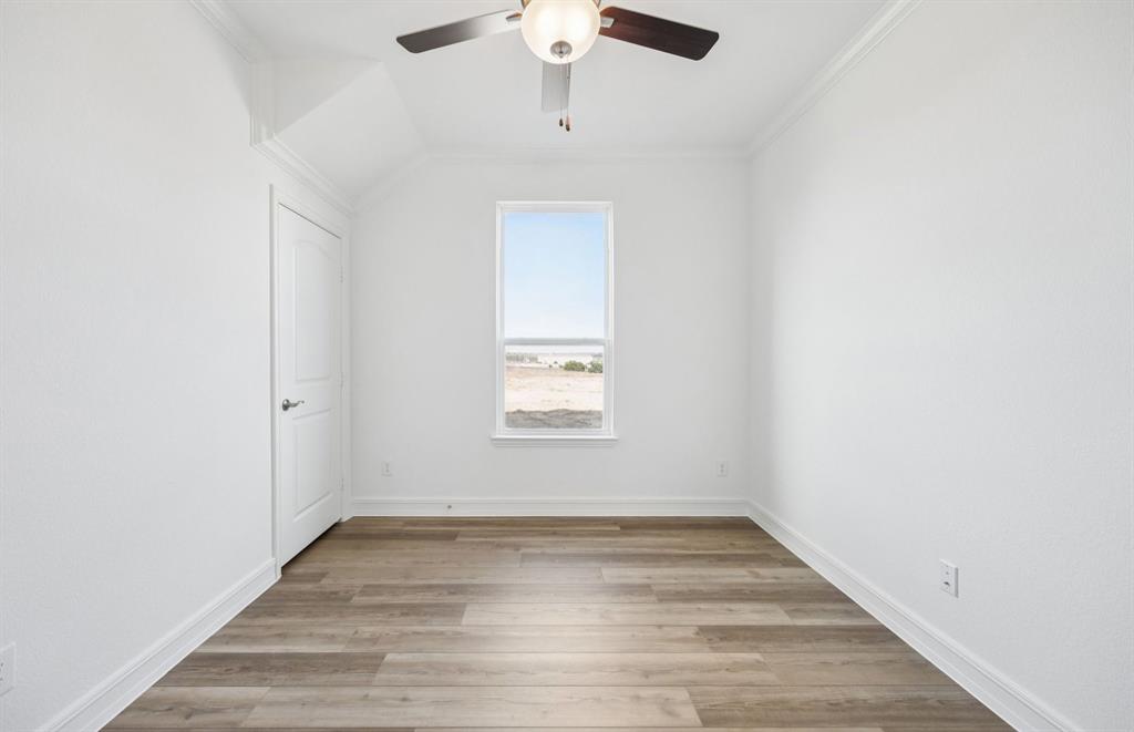 829 Norfolk Lane Godley, TX 76044 - Photo 9 of 21 Flex space