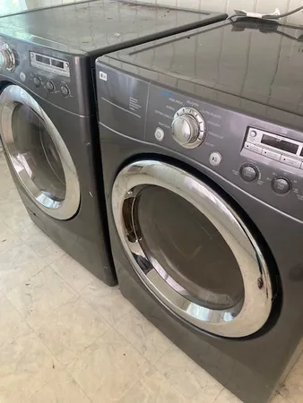 $2,800 | 2000 Schulle Avenue, Austin, TX 78703