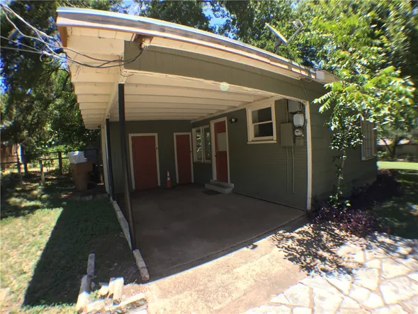 $2,800 | 2000 Schulle Avenue, Austin, TX 78703