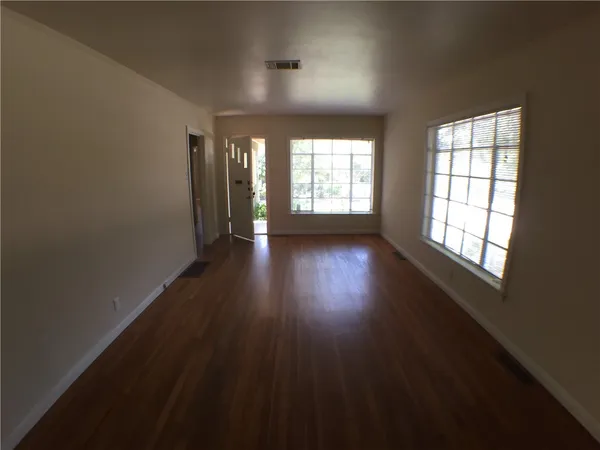 $2,800 | 2000 Schulle Avenue, Austin, TX 78703