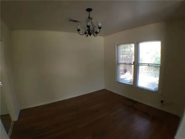 $2,800 | 2000 Schulle Avenue, Austin, TX 78703