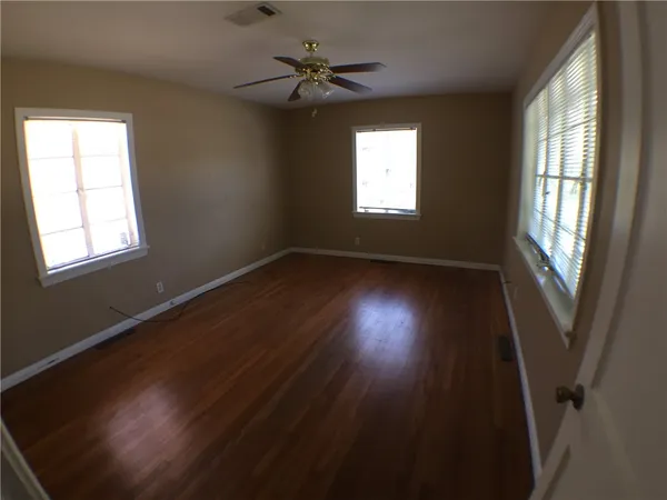 $2,800 | 2000 Schulle Avenue, Austin, TX 78703