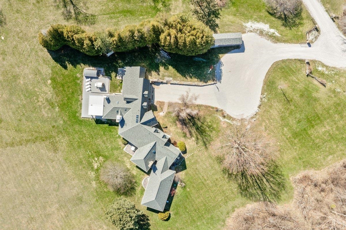 431 McGregor Point Alburgh, VT 05440 - Photo 6 of 60