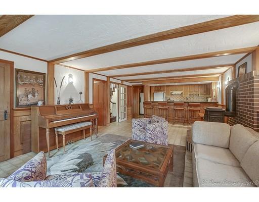 20 Cutler Road Hamilton, MA 01982 - Photo 20 of 23 a living room with furniture and a piano