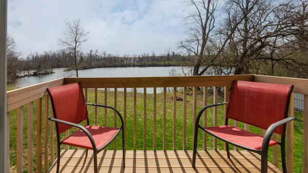 $114,900 | 1010 Arlene Court, Unit 5, Bloomington, IL 61701