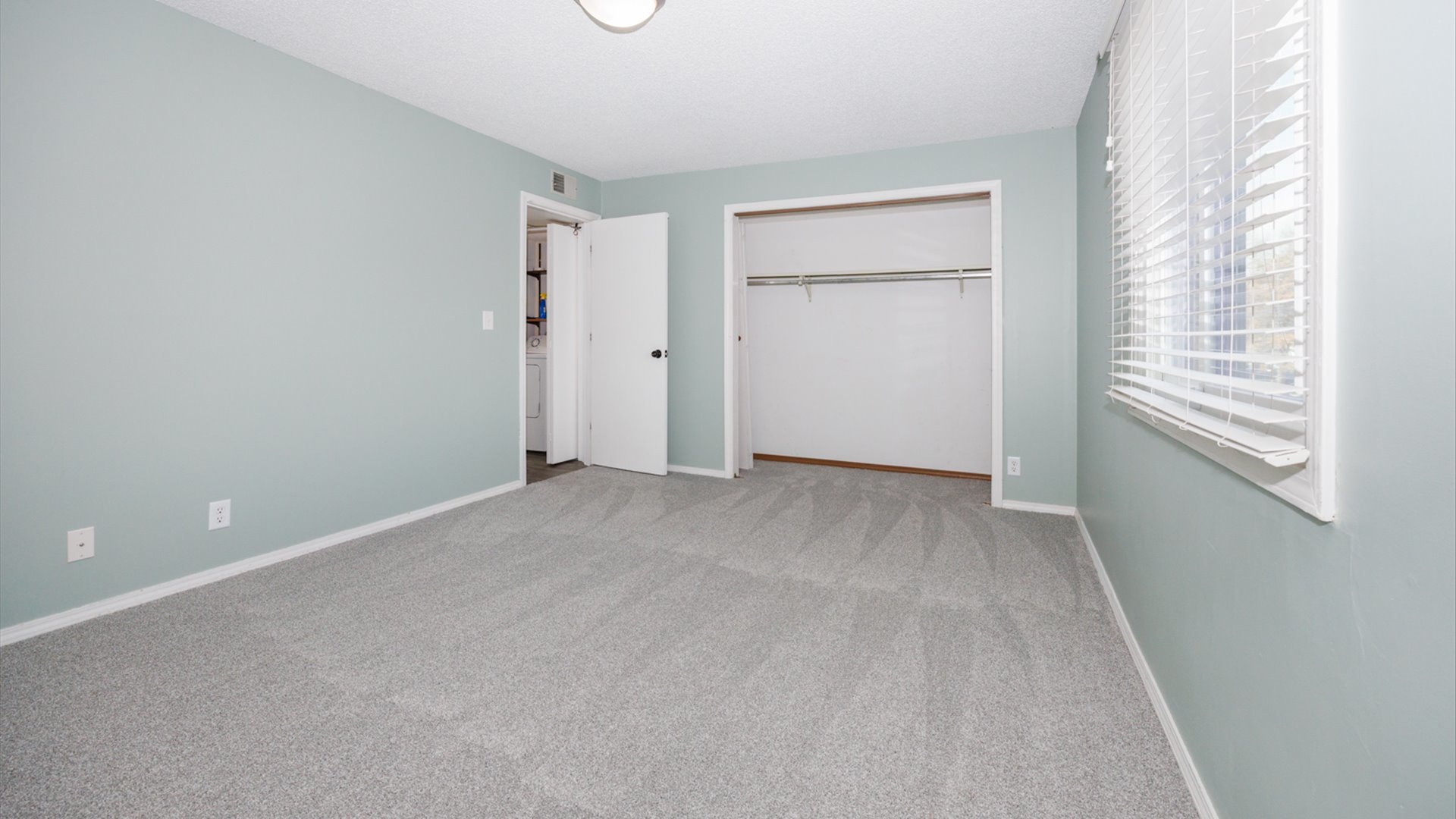 1010 Arlene Court, Unit 5 Bloomington, IL 61701 - Photo 28 of 35