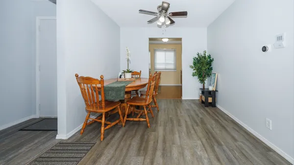 $114,900 | 1010 Arlene Court, Unit 5, Bloomington, IL 61701