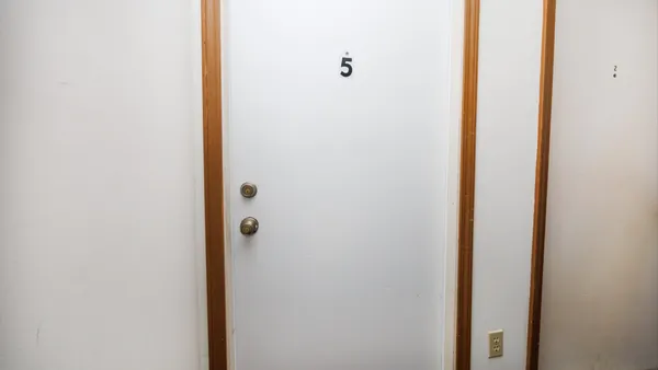 $114,900 | 1010 Arlene Court, Unit 5, Bloomington, IL 61701