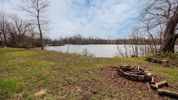 $114,900 | 1010 Arlene Court, Unit 5, Bloomington, IL 61701