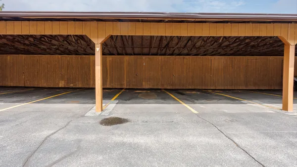 $114,900 | 1010 Arlene Court, Unit 5, Bloomington, IL 61701