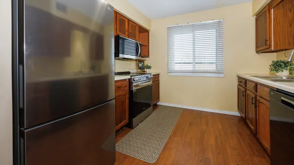 $114,900 | 1010 Arlene Court, Unit 5, Bloomington, IL 61701