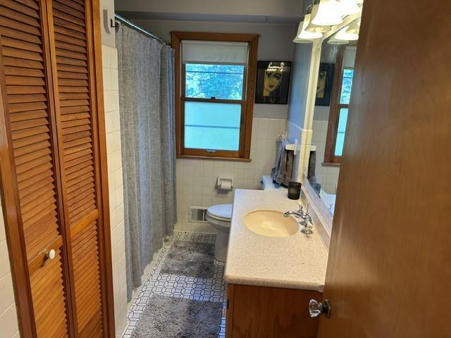 765 Rose Place Roseville, MN 55113 - Photo 46 of 56
