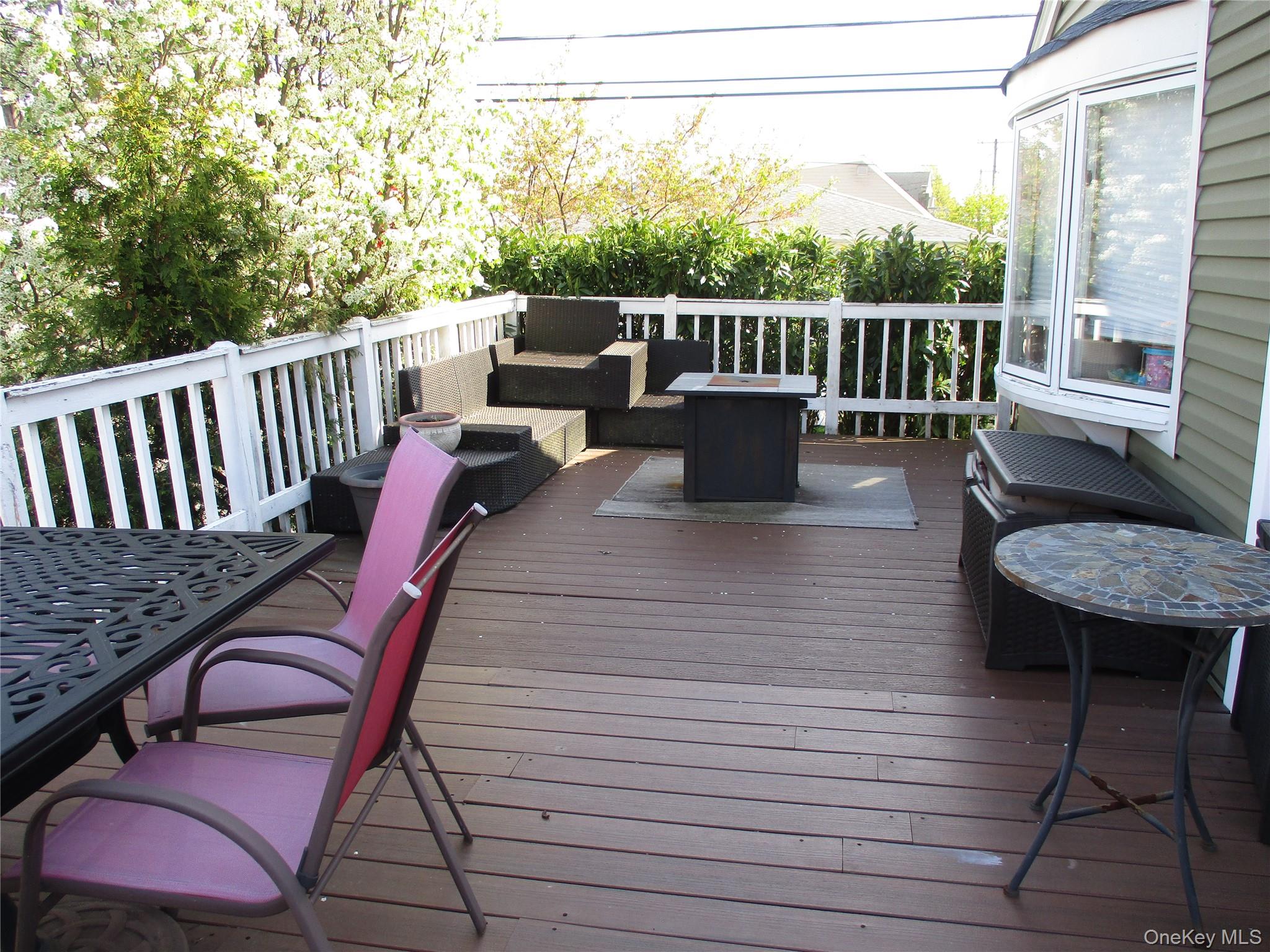100 Kopf Road Bellmore, NY 11710 - Photo 25 of 28