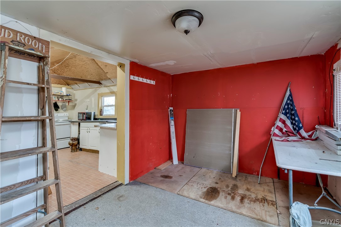 5549 Salmon River Road Montague, NY 13367 - Photo 18 of 29 Mudroom