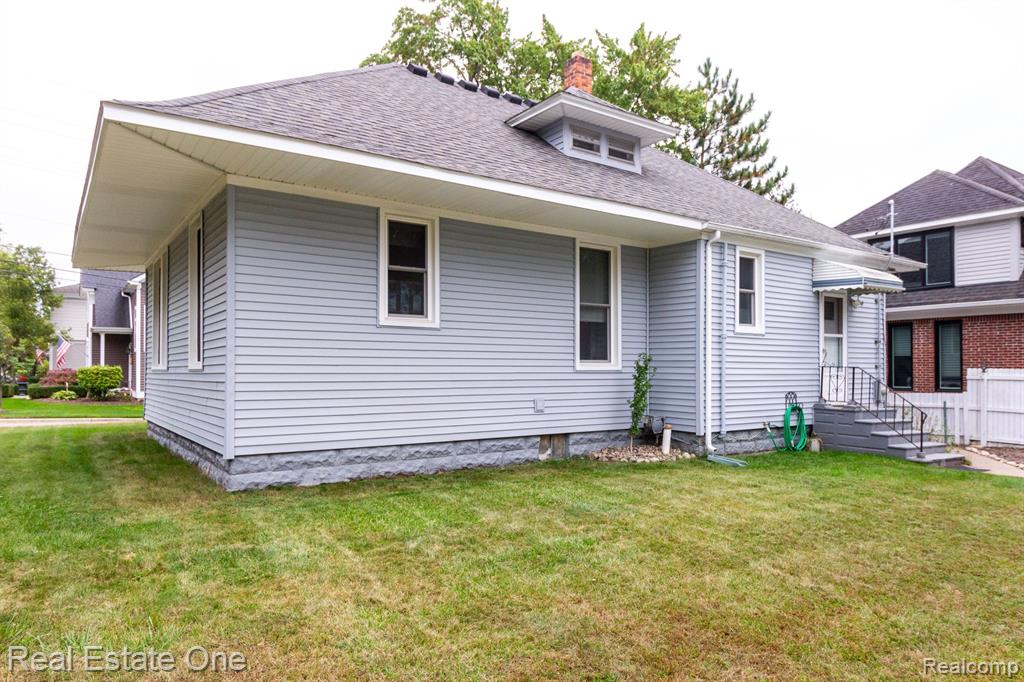 825 North Pine Street Rochester, MI 48307 - Photo 29 of 39 Gallery Image 29