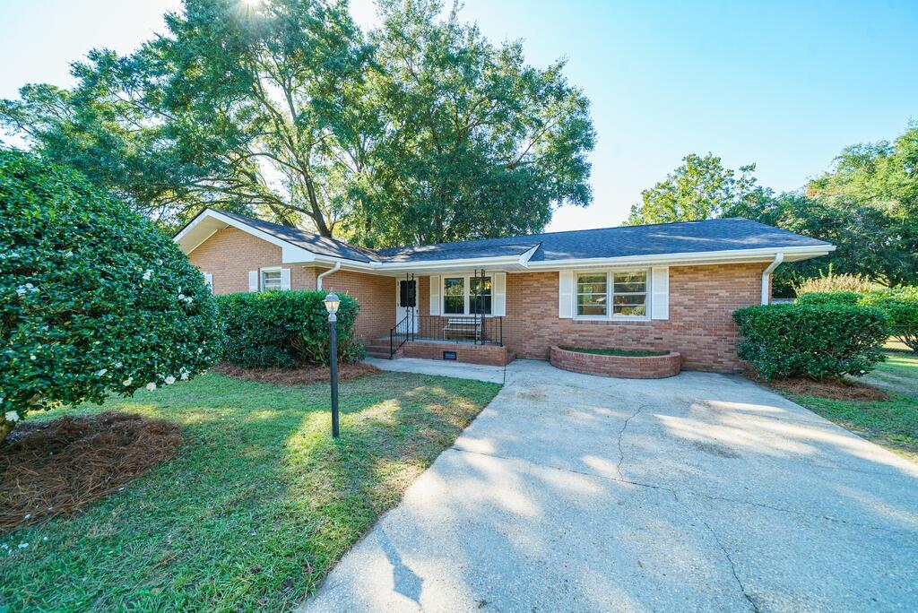 779 Dills Bluff Road Charleston, SC 29412 - Photo 2 of 41 61 (1)