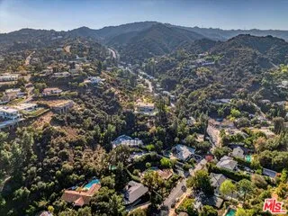 $2,699,000 | 16904 Escalon Drive, Encino, CA 91436