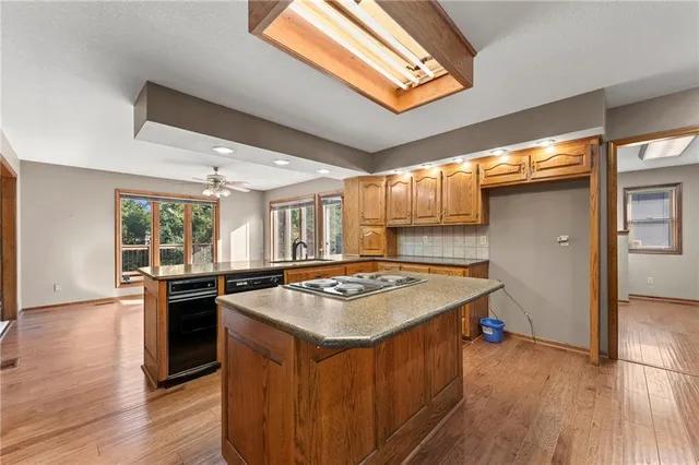 $525,000 | 1606 Northeast 100th Court, Kansas City, MO 64155