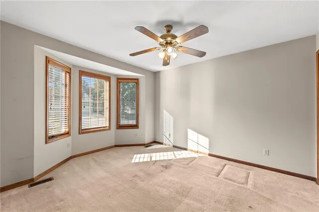 $525,000 | 1606 Northeast 100th Court, Kansas City, MO 64155