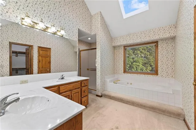 $525,000 | 1606 Northeast 100th Court, Kansas City, MO 64155