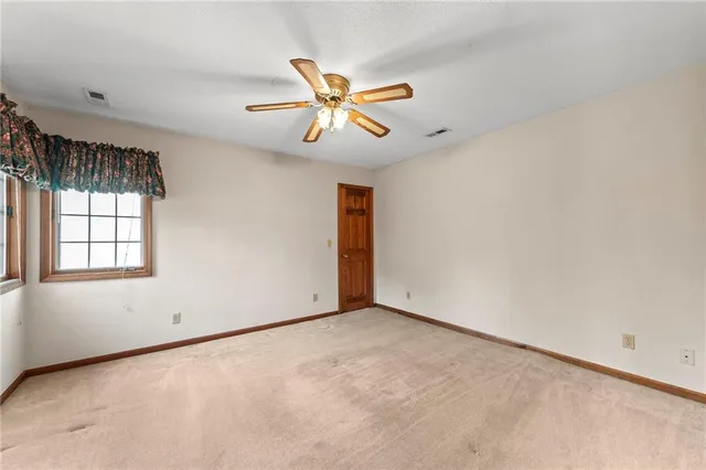 $525,000 | 1606 Northeast 100th Court, Kansas City, MO 64155