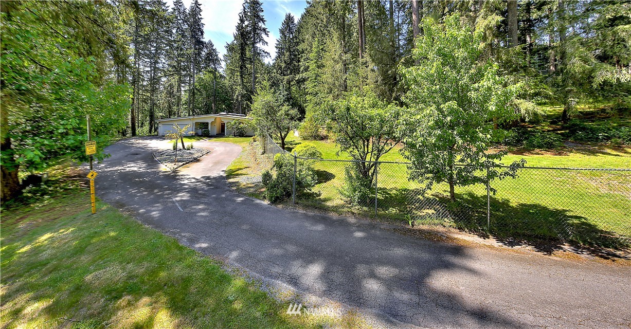 6711 Phillips Road Southwest Lakewood, WA 98498 - Photo 3 of 38 Gallery Image 3