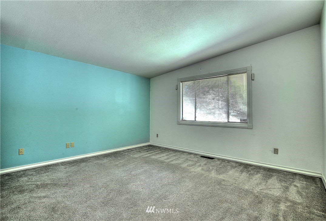 6711 Phillips Road Southwest Lakewood, WA 98498 - Photo 28 of 38 Gallery Image 28