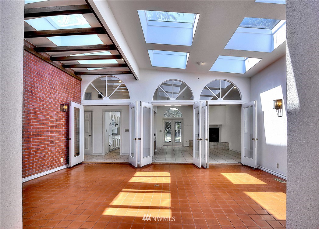 6711 Phillips Road Southwest Lakewood, WA 98498 - Photo 5 of 38 Gallery Image 5