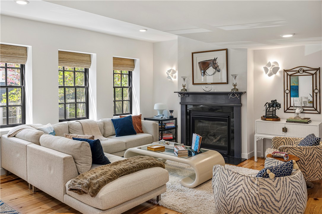 27 High Street, Unit 2 Newport, RI 02840 - Photo 9 of 46