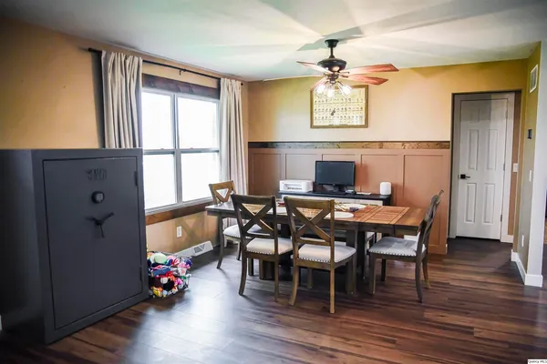 $175,000 | 2752 Highway 96, Ursa, IL 62376