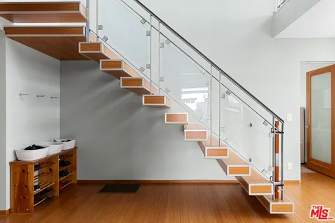 $2,995,000 | 414 North Vista Street, Los Angeles, CA 90036