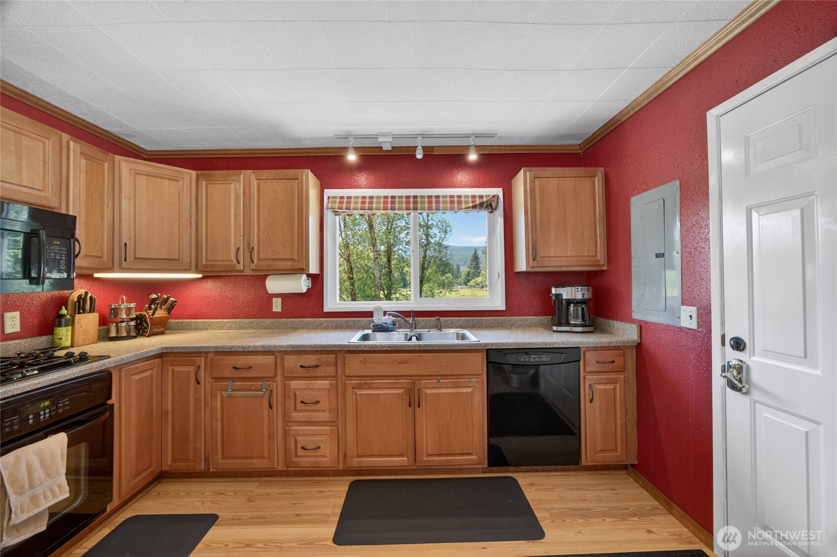 121 Powerhouse Road Packwood, WA 98361 - Photo 15 of 39