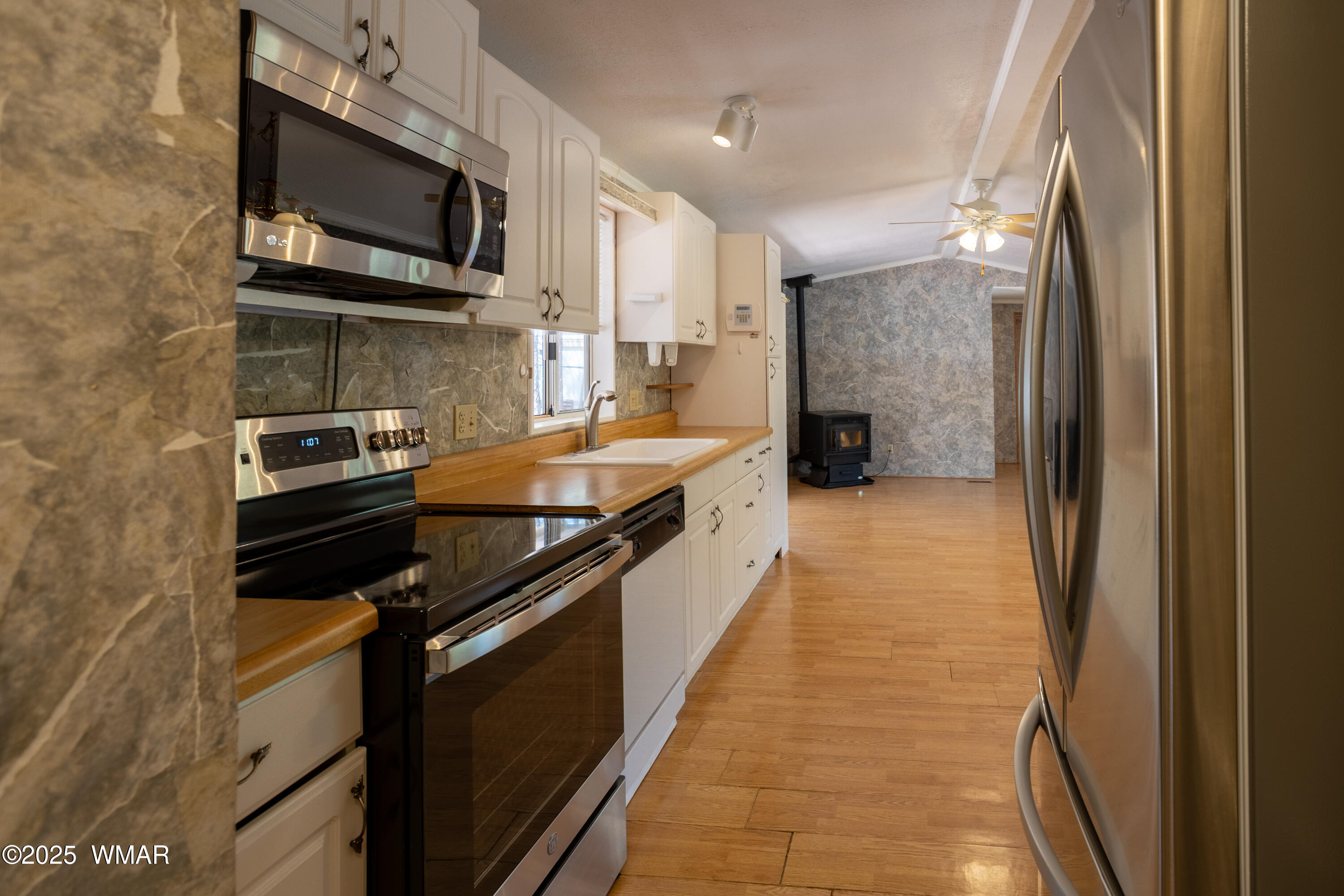 3860 South White Mountain Road Show Low, AZ 85901 - Photo 17 of 25 paxmanphotography--8