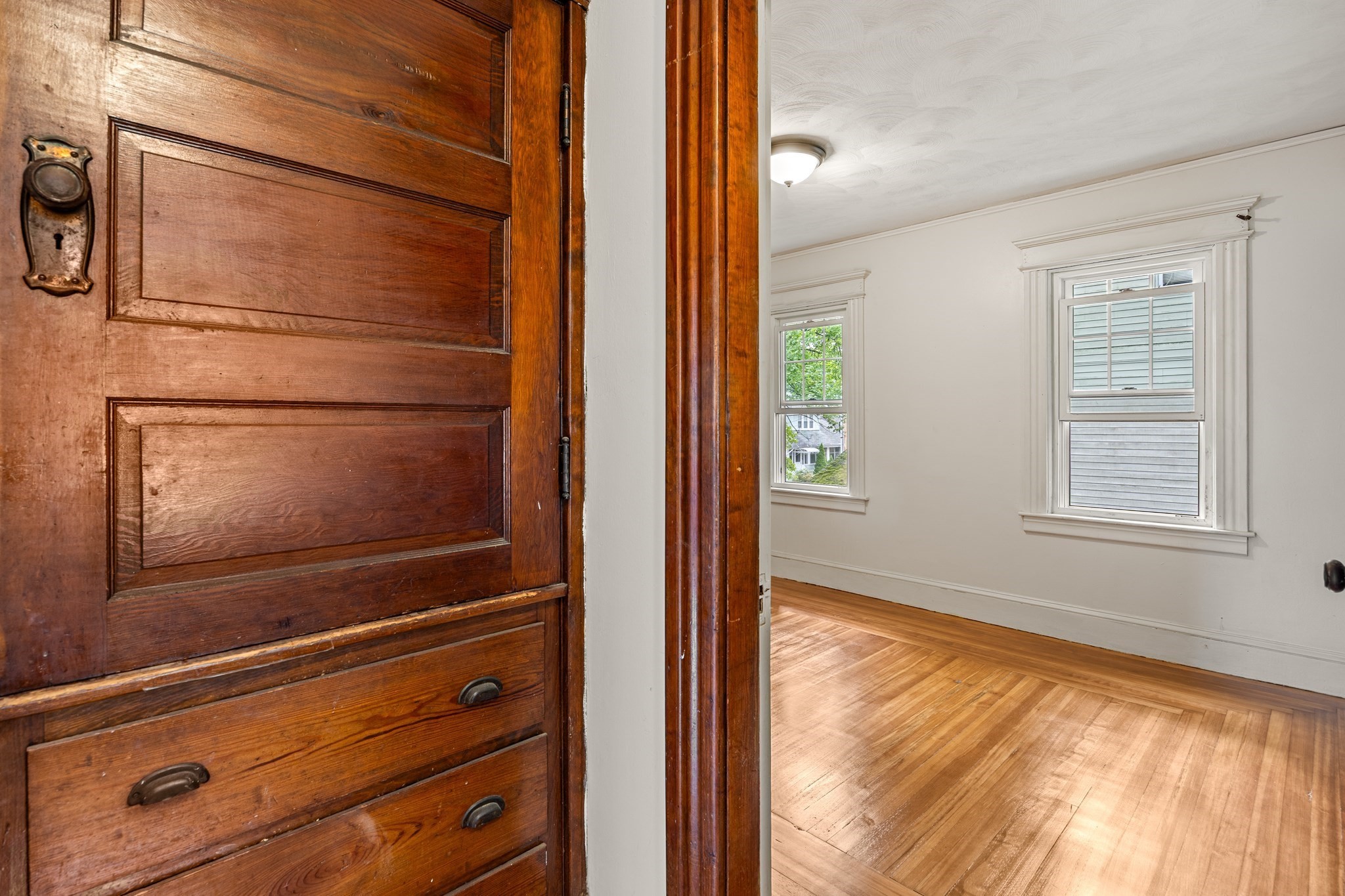 136 Marsden Street Springfield, MA 01109 - Photo 16 of 29 Gallery Image 16