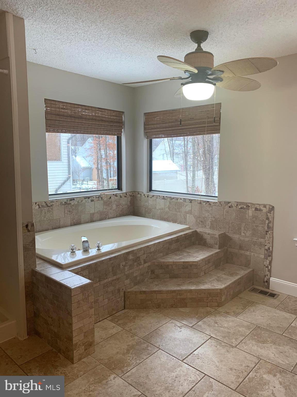 7 Chestertown Road Sicklerville, NJ 08081 - Photo 13 of 21 MASTER BATH