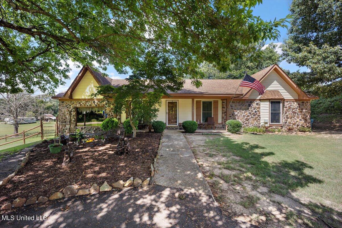 3549 Getwell Road South Hernando, MS 38632 - Photo 1 of 41 Front Picture of Home