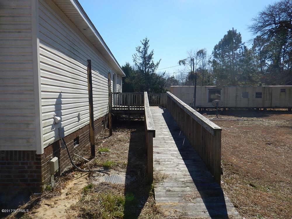 222 Pineview Road Richlands, NC 28574 - Photo 15 of 18 DSCN1524 (Copy)