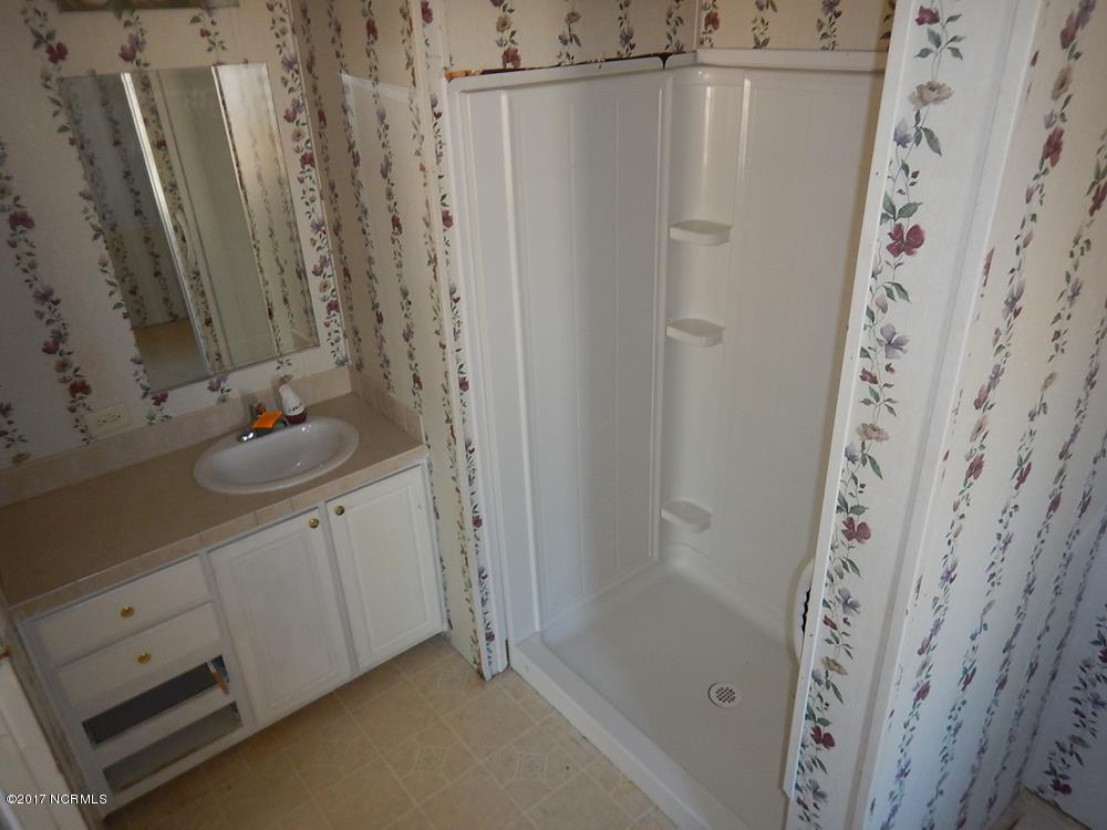 222 Pineview Road Richlands, NC 28574 - Photo 10 of 18 DSCN1539 (Copy)