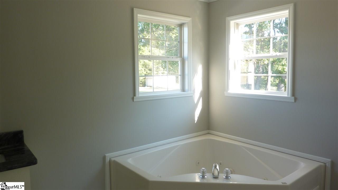 325 Corey Drive Inman, SC 29349 - Photo 6 of 17