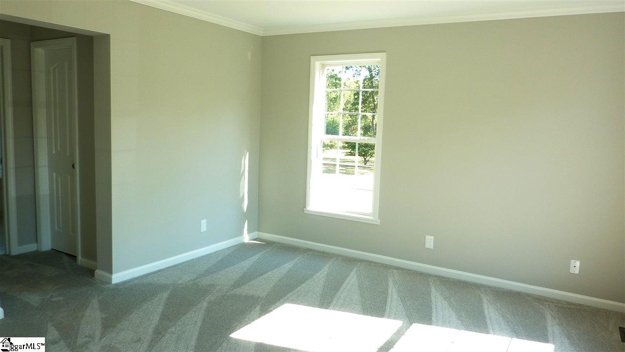 325 Corey Drive Inman, SC 29349 - Photo 7 of 17