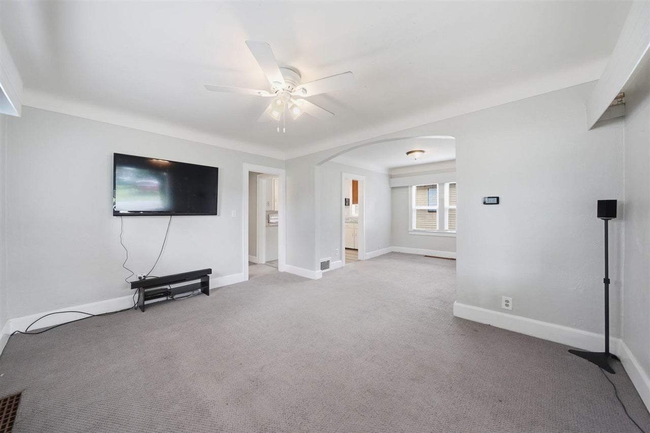 239 Cottage Street Spring Arbor, MI 49283 - Photo 8 of 35 Gallery Image 8