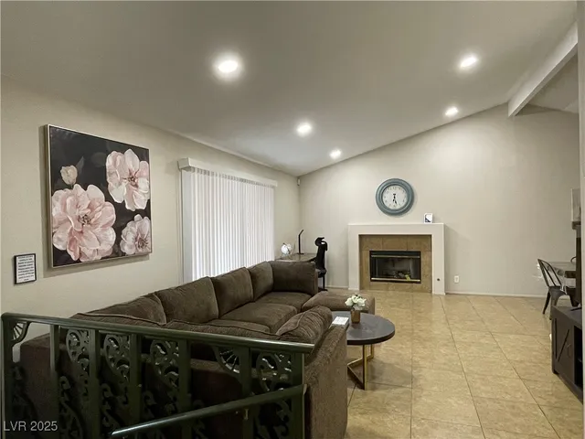 $2,455 | 3823 El Camino Road, Las Vegas, NV 89103