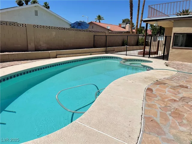 $2,455 | 3823 El Camino Road, Las Vegas, NV 89103