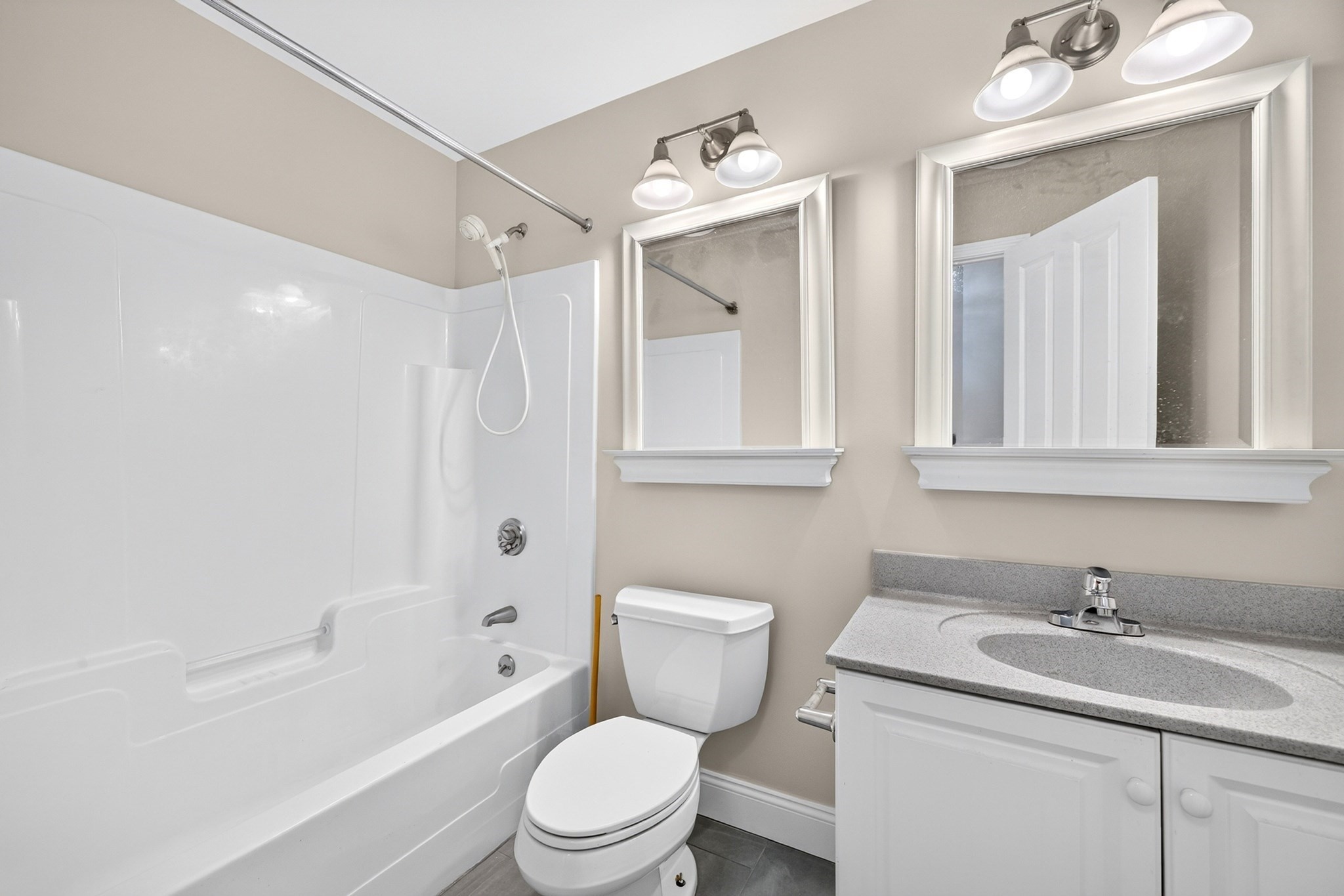 4 Charlesgate East, Unit 402 Boston, MA 02215 - Photo 23 of 36 Gallery Image 23