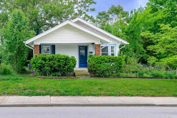 $282,500 | 306 East Hillside Drive, Bloomington, IN 47401