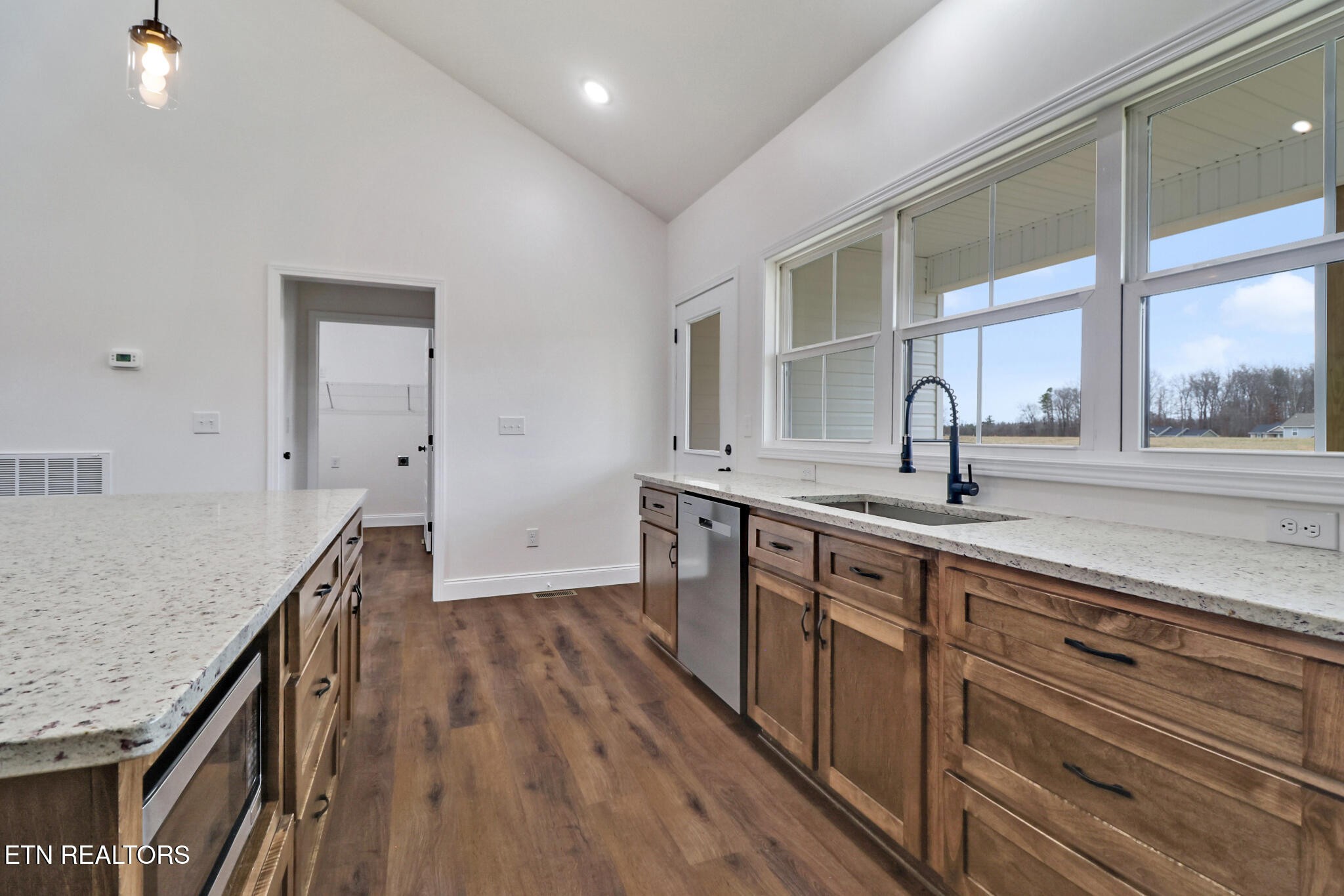 225 Georgee Road Jamestown, TN 38556 - Photo 17 of 30